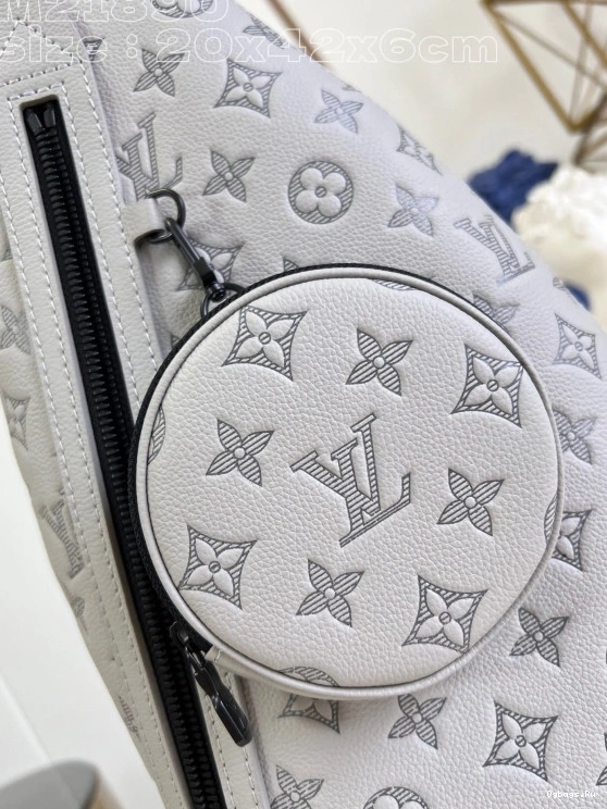 VUITTON LOUIS Duo Slingbag-20*42*6cm 0129